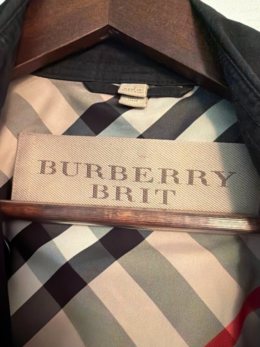 Beautiful Classic Burberry Brit Trench Coat- Black- ACT FAST will not last! - Picture 3 of 16